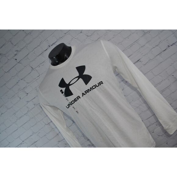 Under Armour Gym Shirt Workout Mens Size Medium Loose HeatGear Polyester NEW - Picture 8 of 8